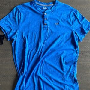 Blue Hollister tee shirt